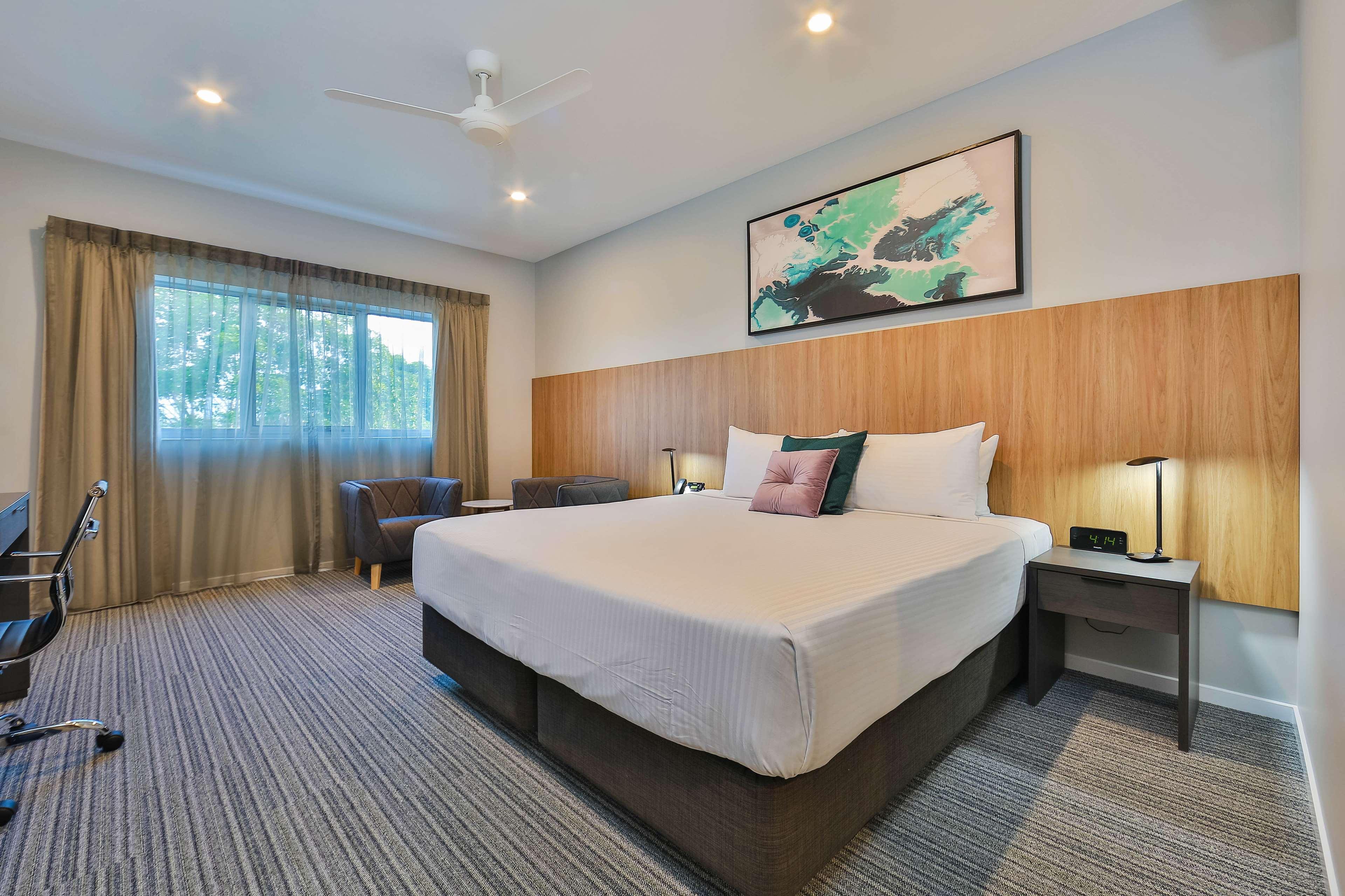 Best Western Plus North Lakes Hotel Ngoại thất bức ảnh