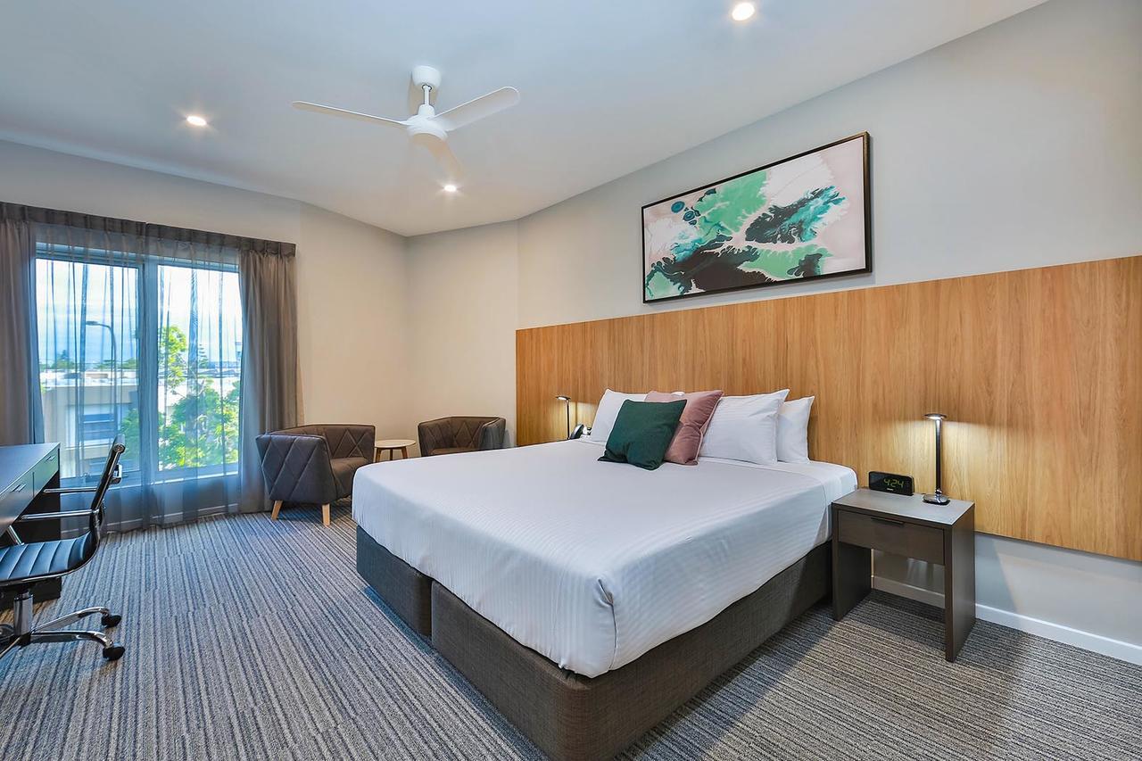 Best Western Plus North Lakes Hotel Ngoại thất bức ảnh